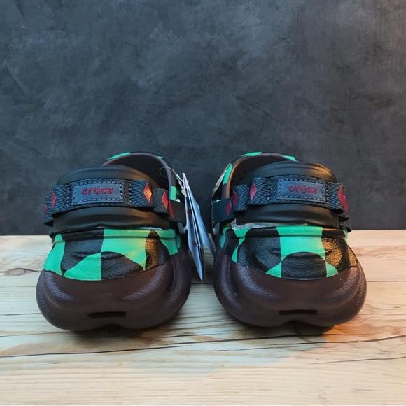 Crocs Demon Slayer Tanjiro Echo Clog - Picture 11 of 16